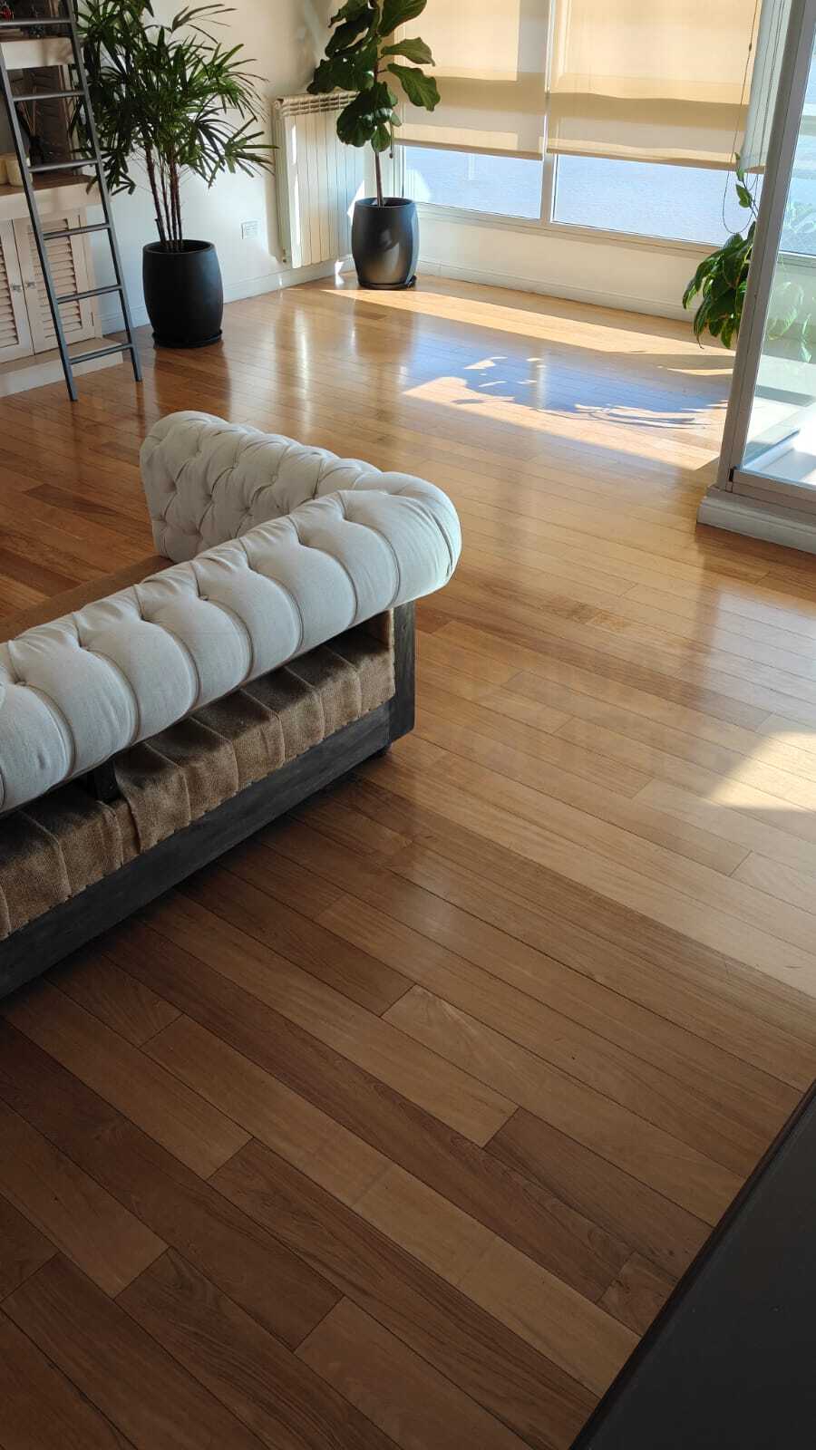 Piso de madera trabajado por Cardinal Parquets - Rosario, Funes, Fisherton