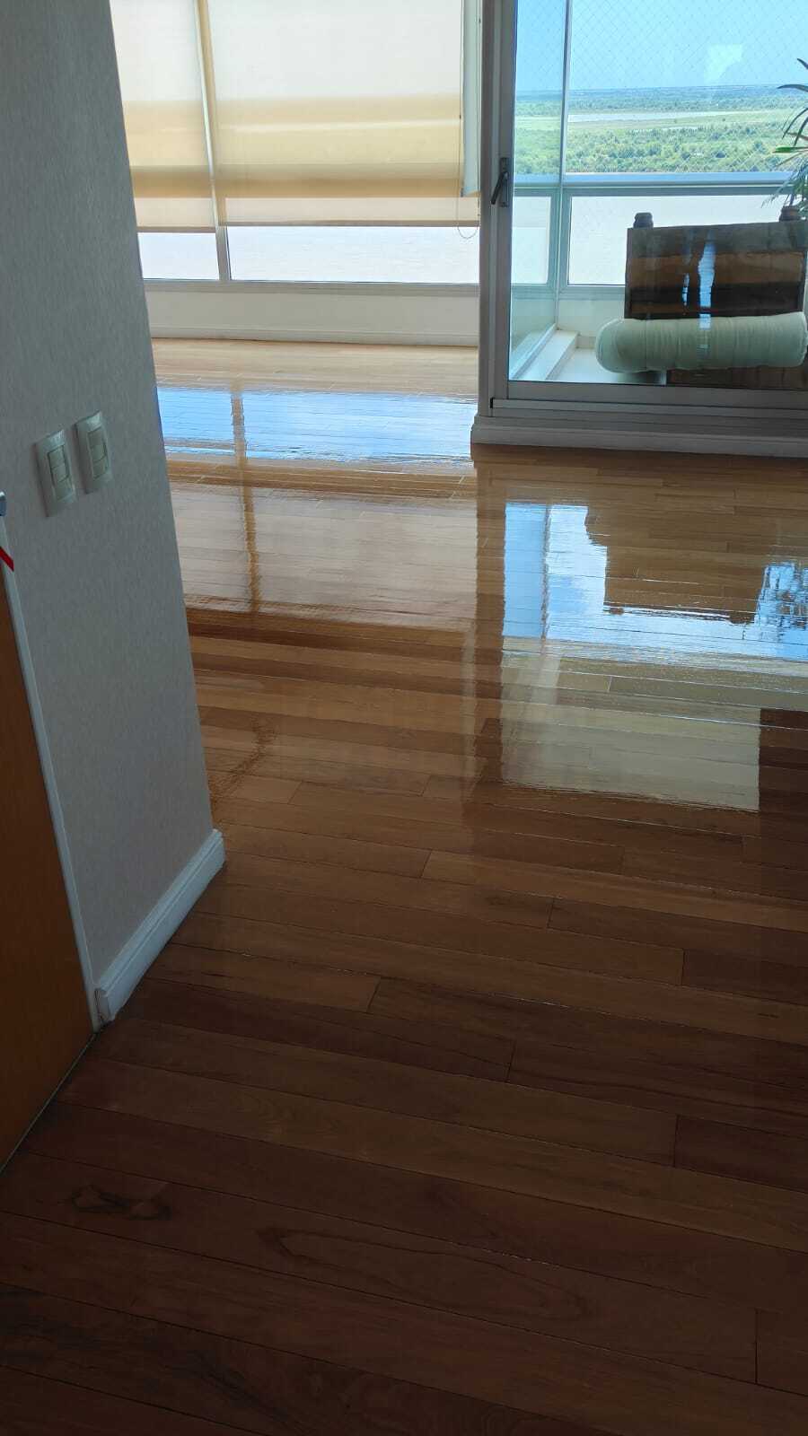 Piso de madera trabajado por Cardinal Parquets - Rosario, Funes, Fisherton